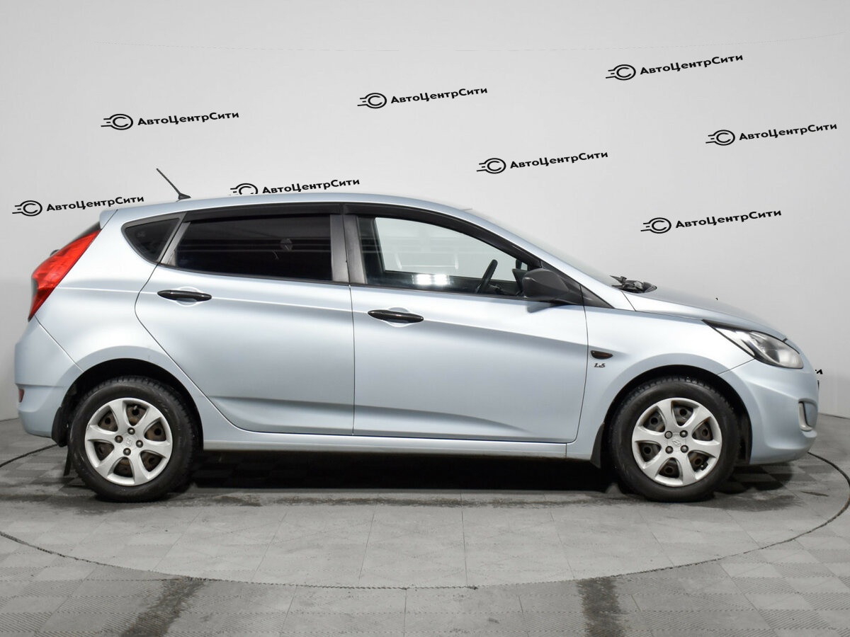 Hyundai Solaris с пробегом — 2014 год. Фото: #3