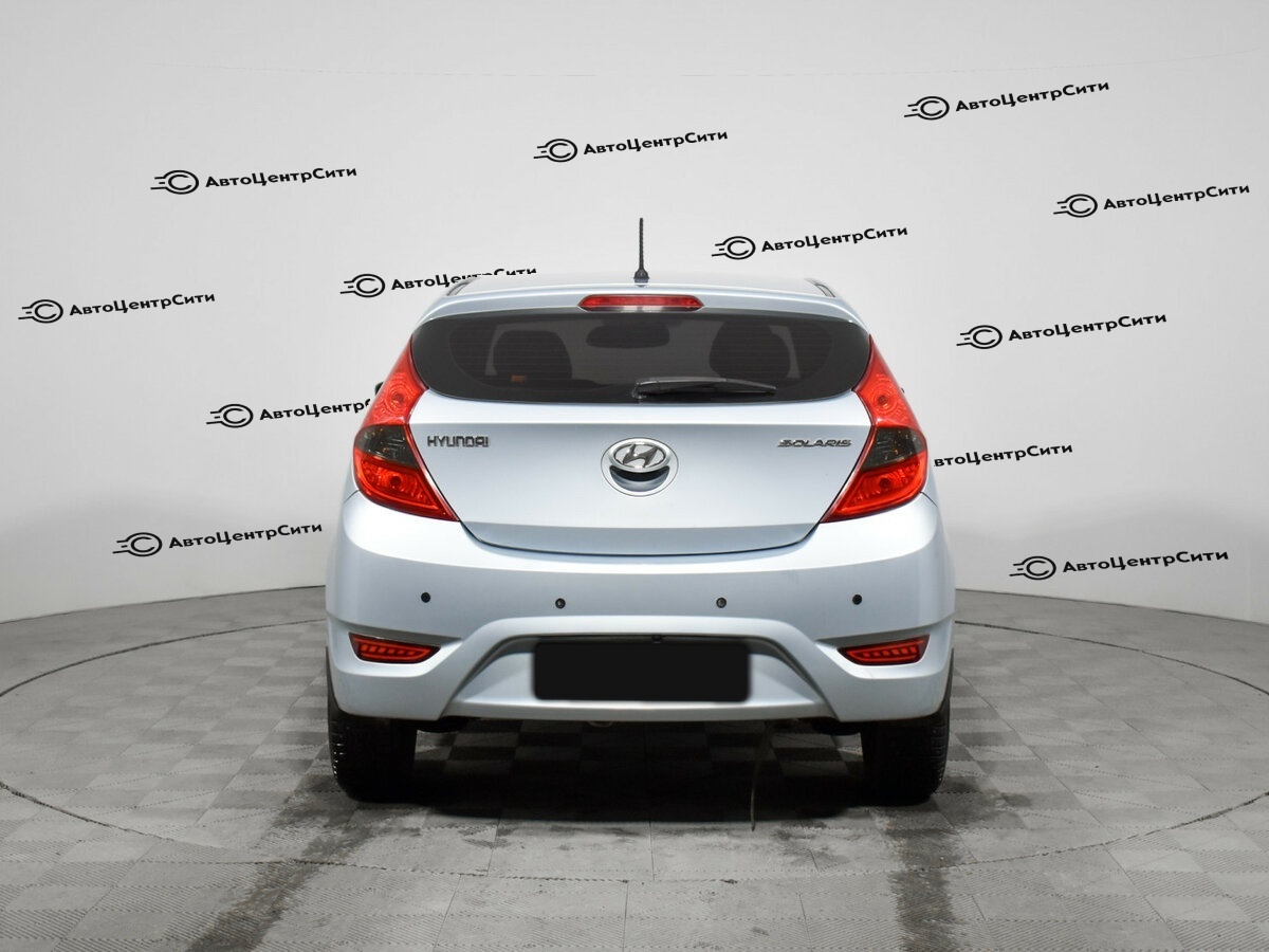 Hyundai Solaris с пробегом — 2014 год. Фото: #5