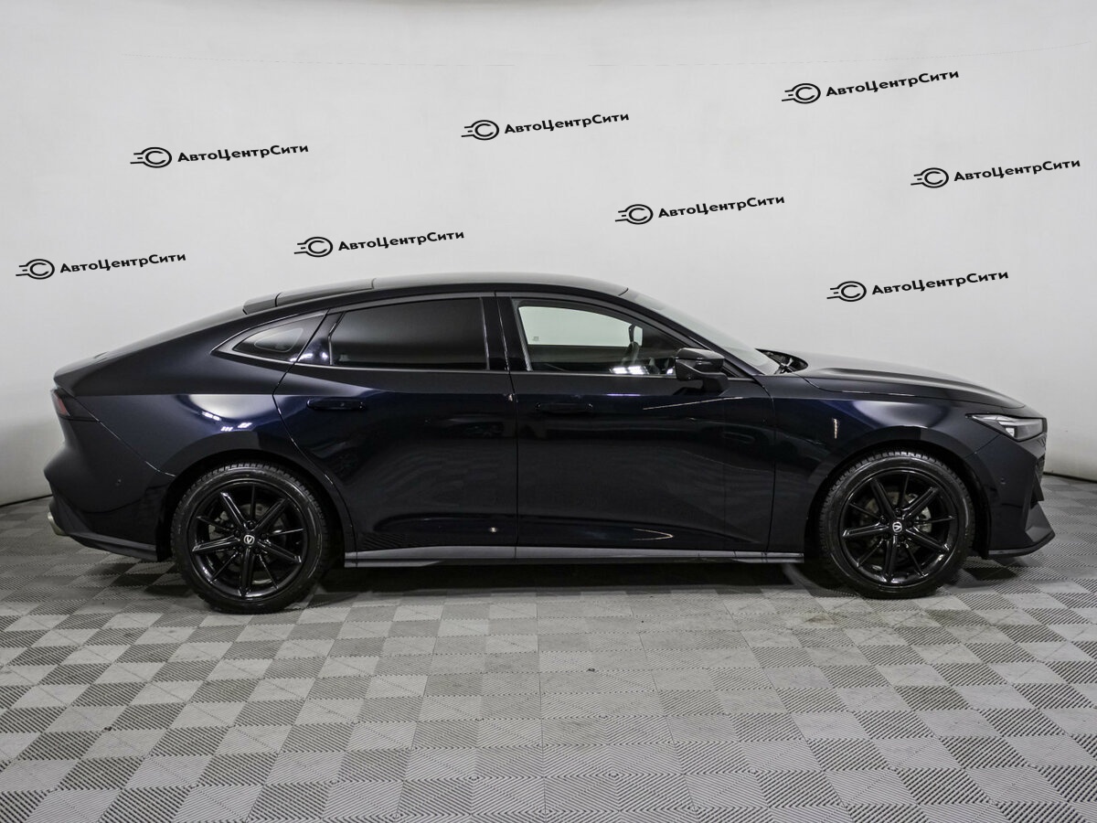 Changan UNI-V с пробегом — 2023 год. Фото: #3