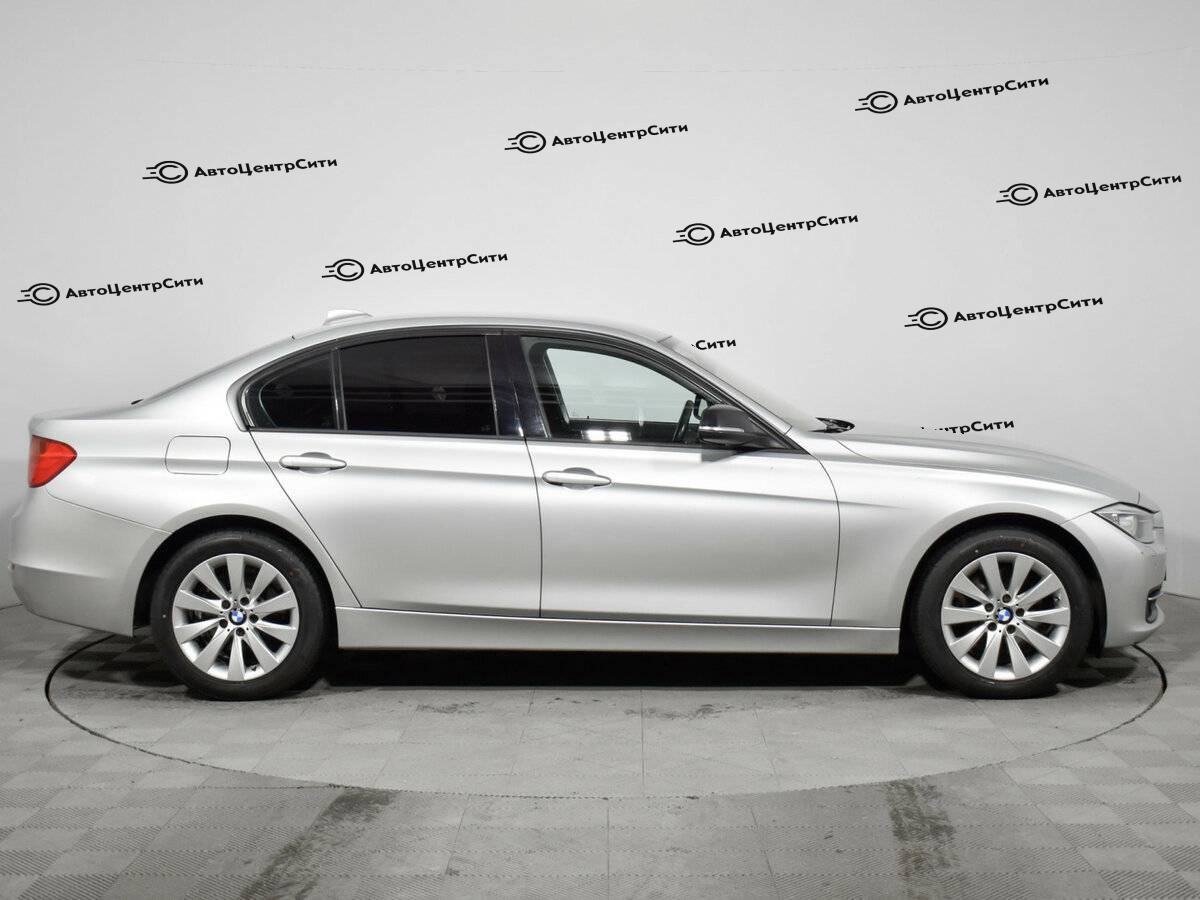 BMW 3 серии с пробегом — 2012 год. Фото: #3