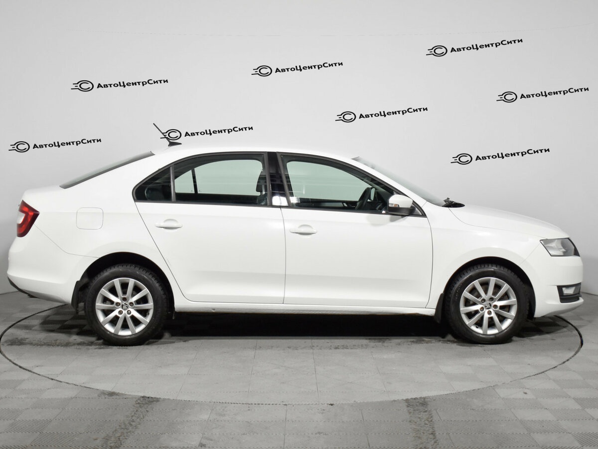 Skoda Rapid с пробегом — 2018 год. Фото: #3