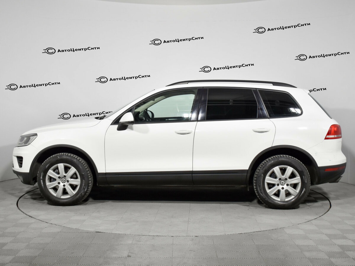 Volkswagen Touareg с пробегом — 2015 год. Фото: #7