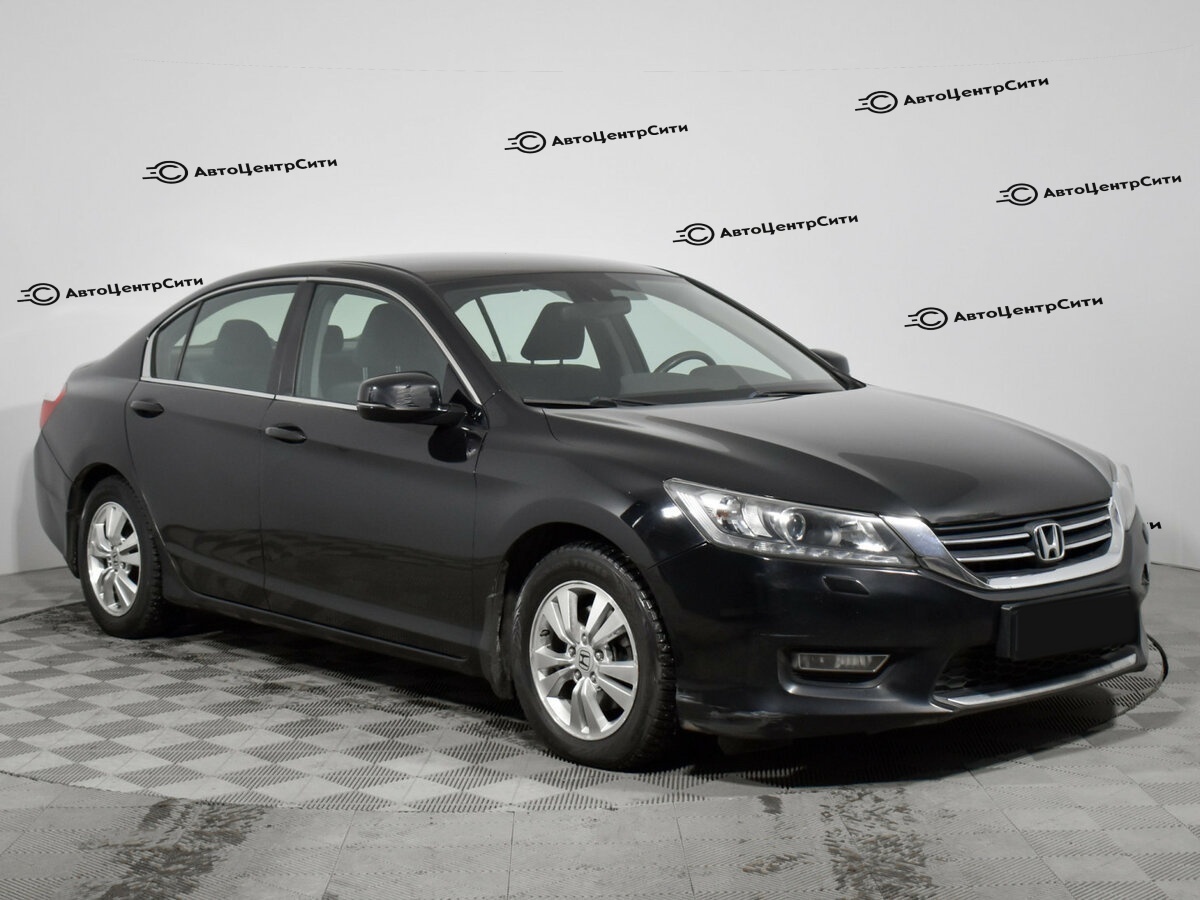 Honda Accord с пробегом — 2013 год. Фото: #2