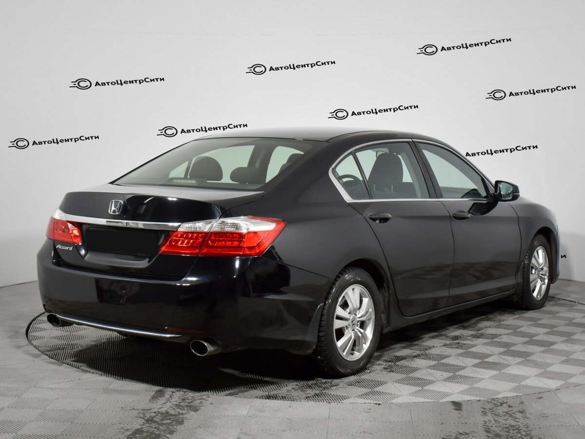 Honda Accord с пробегом — 2013 год. Фото: #4