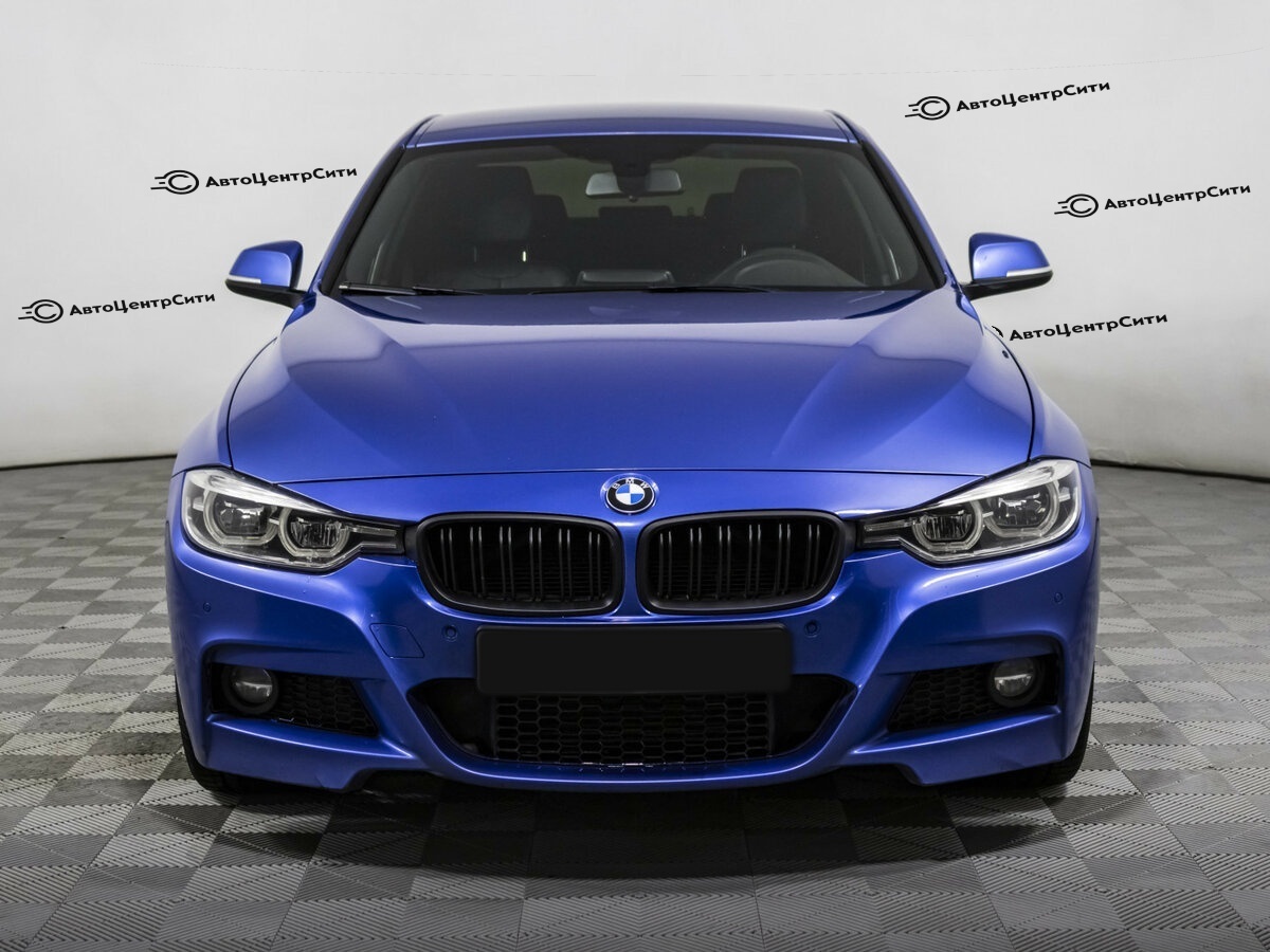 BMW 3 серии с пробегом — 2018 год. Фото: #1
