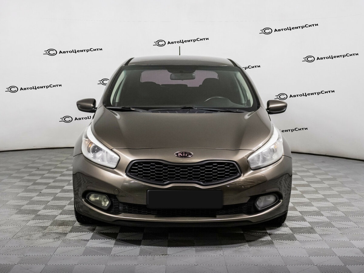 Kia Ceed с пробегом — 2012 год. Фото: #1