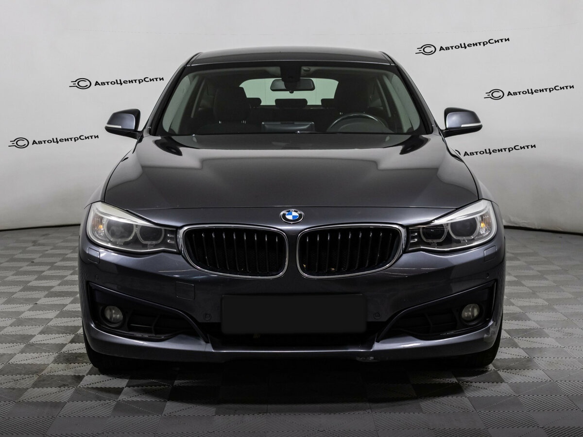 BMW 3 серии с пробегом — 2015 год. Фото: #1