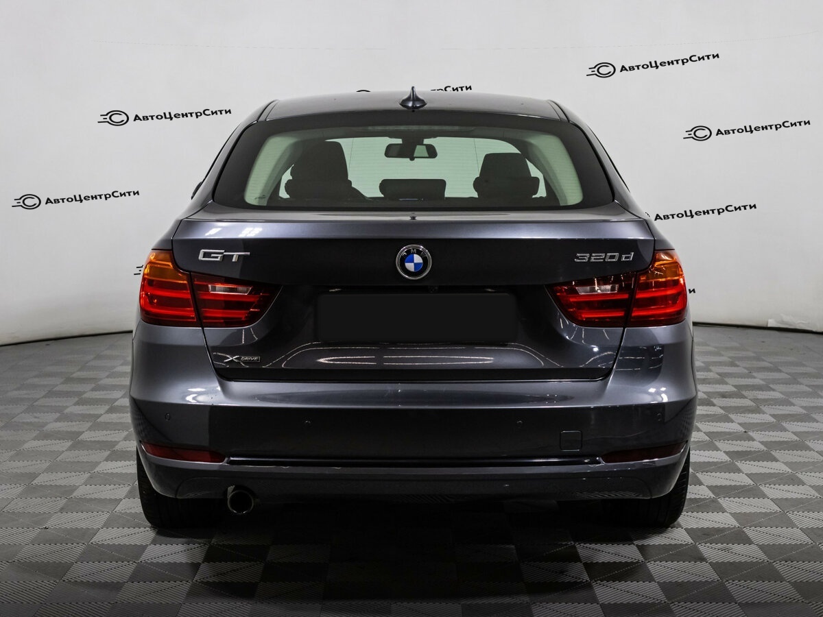 BMW 3 серии с пробегом — 2015 год. Фото: #4