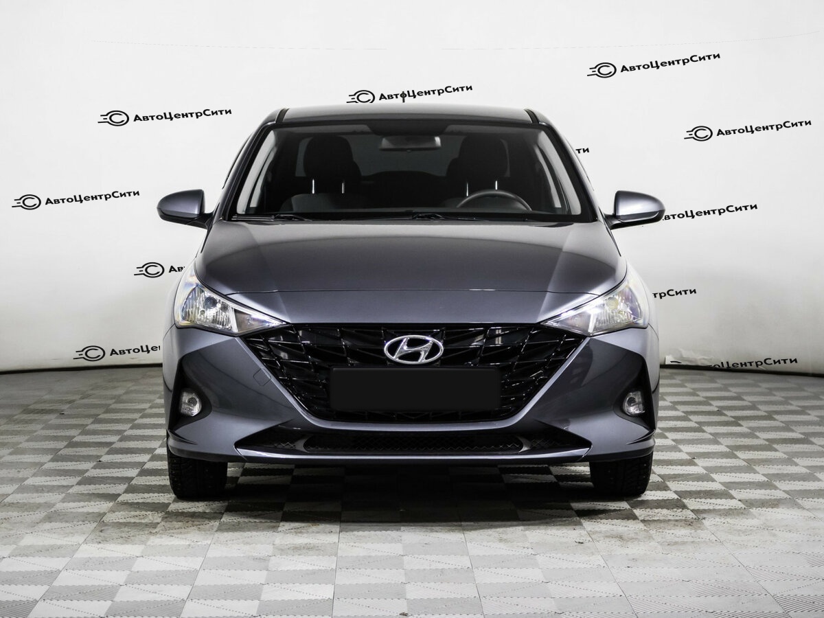 Solaris HS с пробегом — 2024 год. Фото: #1