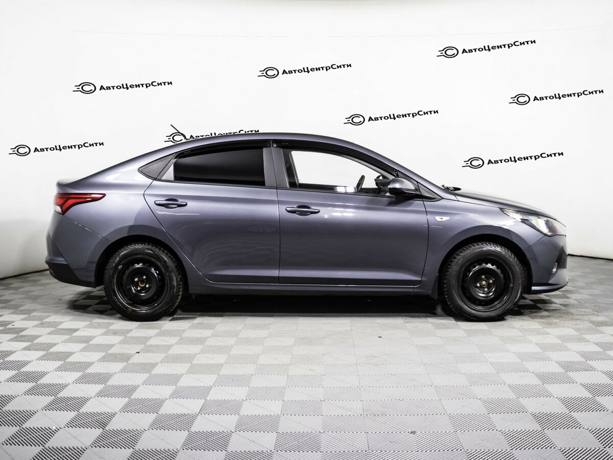 Solaris HS с пробегом — 2024 год. Фото: #3