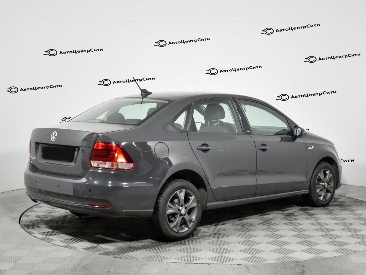 Volkswagen Polo с пробегом — 2017 год. Фото: #4