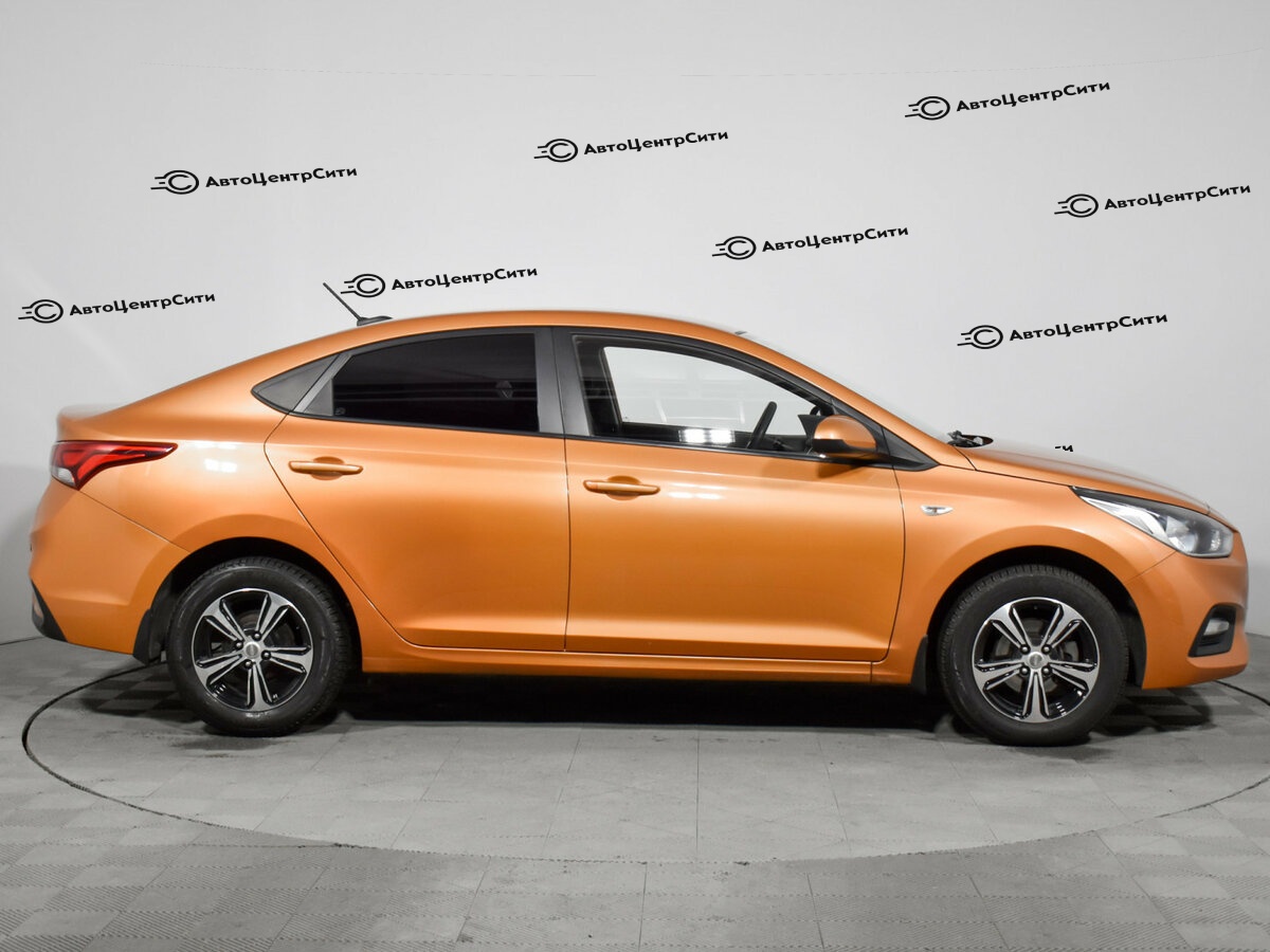 Hyundai Solaris с пробегом — 2017 год. Фото: #3