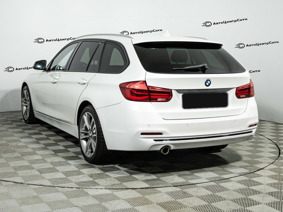BMW 3 серии с пробегом — 2019 год. Фото: #6