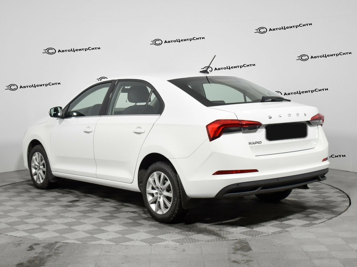 Skoda Rapid с пробегом — 2021 год. Фото: #6