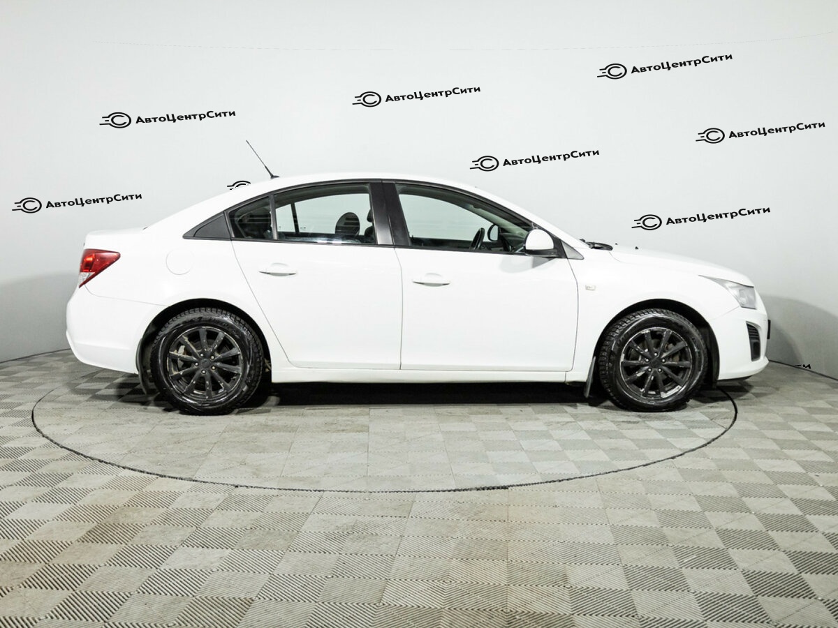 Chevrolet Cruze с пробегом — 2013 год. Фото: #3