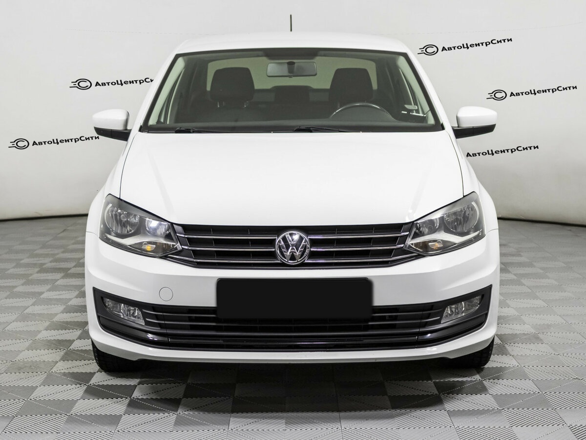 Volkswagen Polo с пробегом — 2016 год. Фото: #1