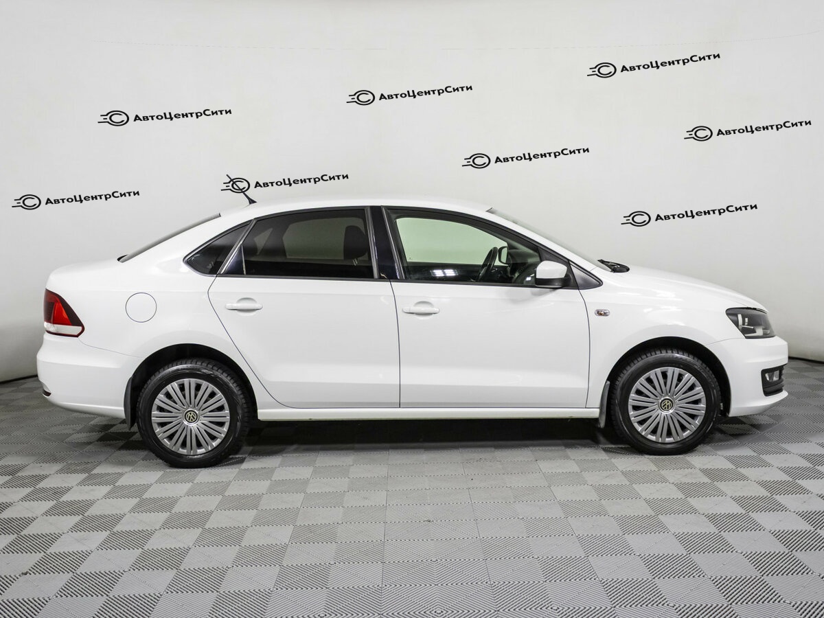 Volkswagen Polo с пробегом — 2016 год. Фото: #3