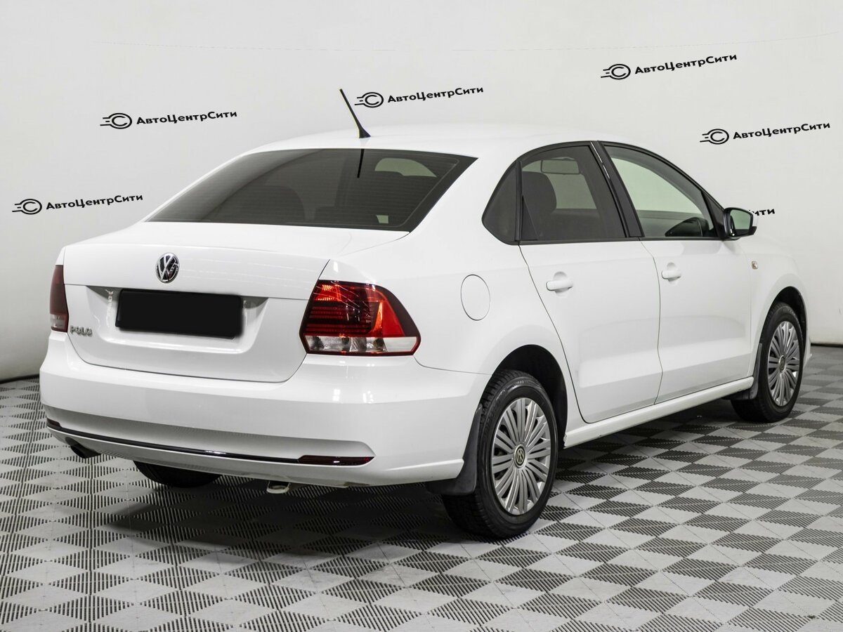 Volkswagen Polo с пробегом — 2016 год. Фото: #4