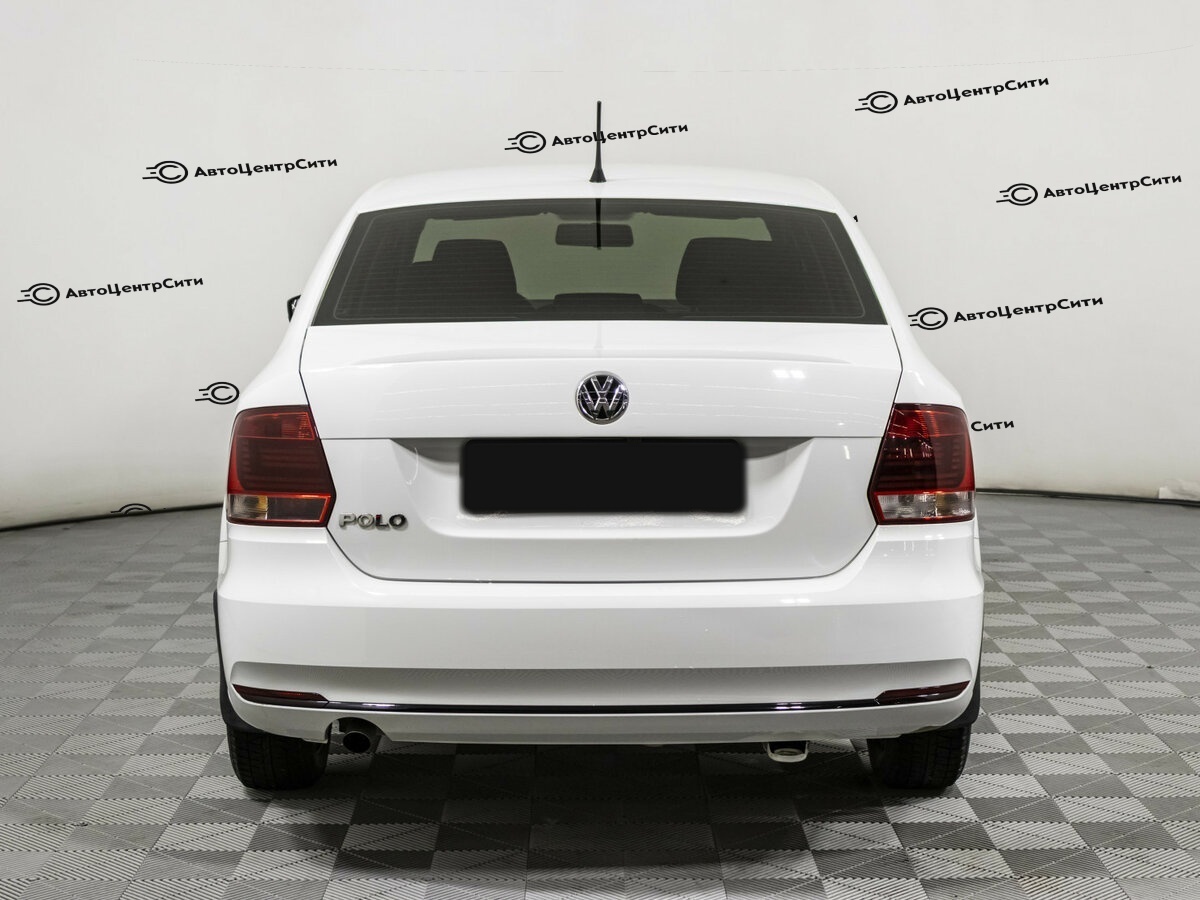 Volkswagen Polo с пробегом — 2016 год. Фото: #5