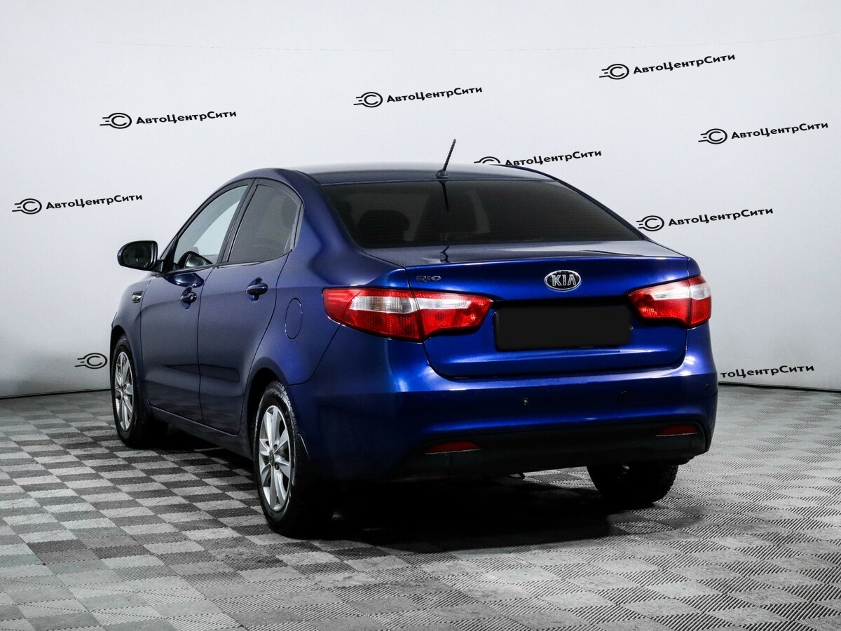Kia Rio с пробегом — 2015 год. Фото: #4