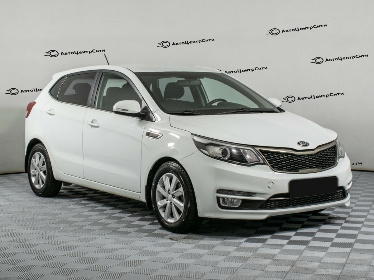 Kia Rio с пробегом — 2016 год. Фото: #2