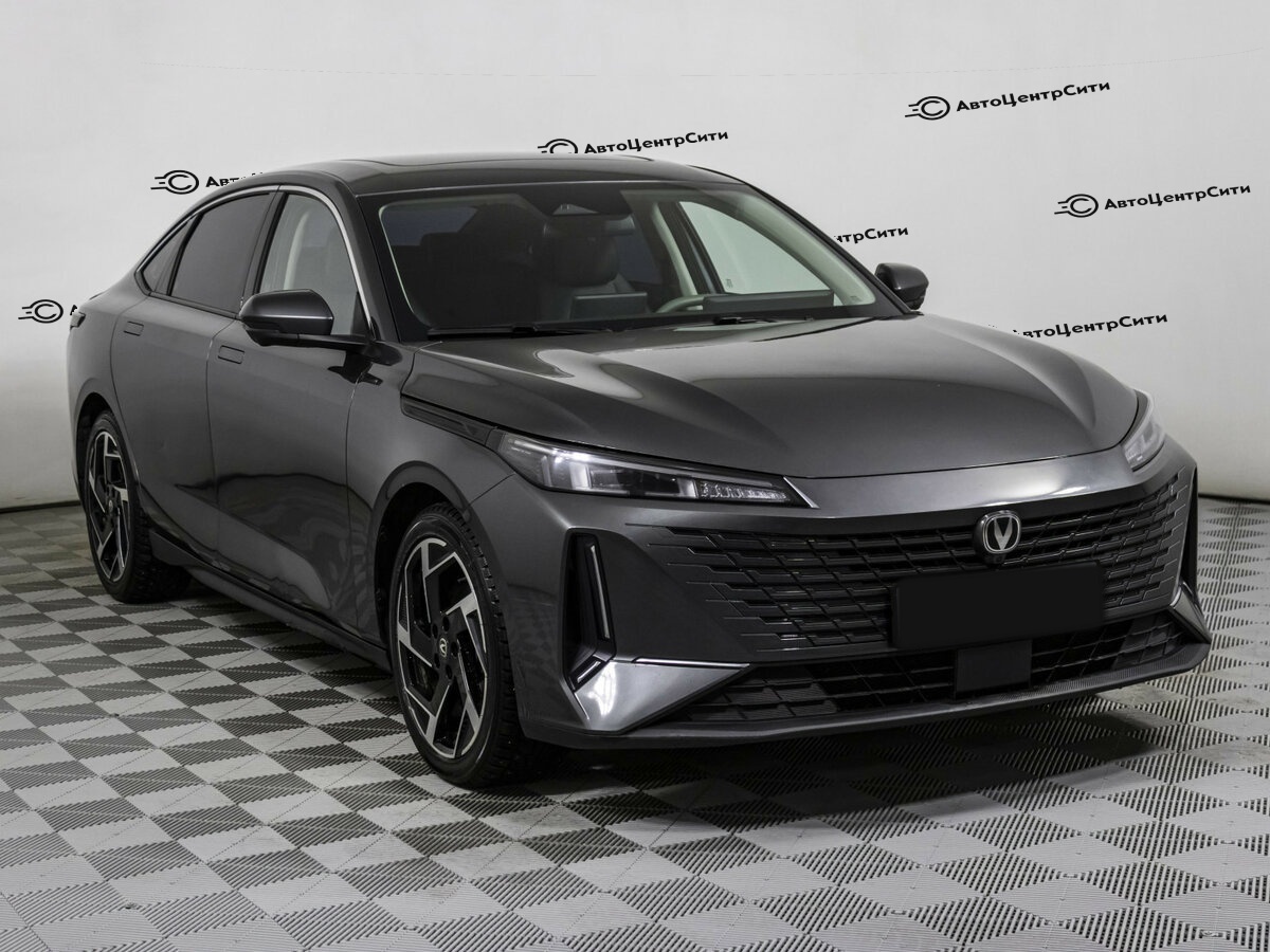 Changan Lamore с пробегом — 2023 год. Фото: #2