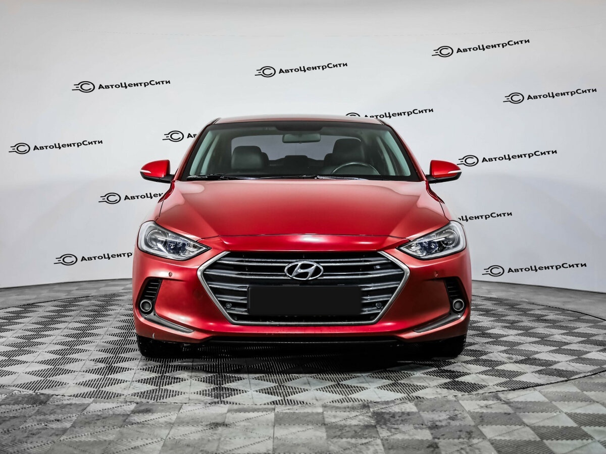 Hyundai Elantra с пробегом — 2016 год. Фото: #1