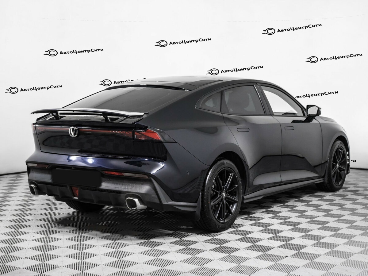 Changan UNI-V с пробегом — 2023 год. Фото: #4