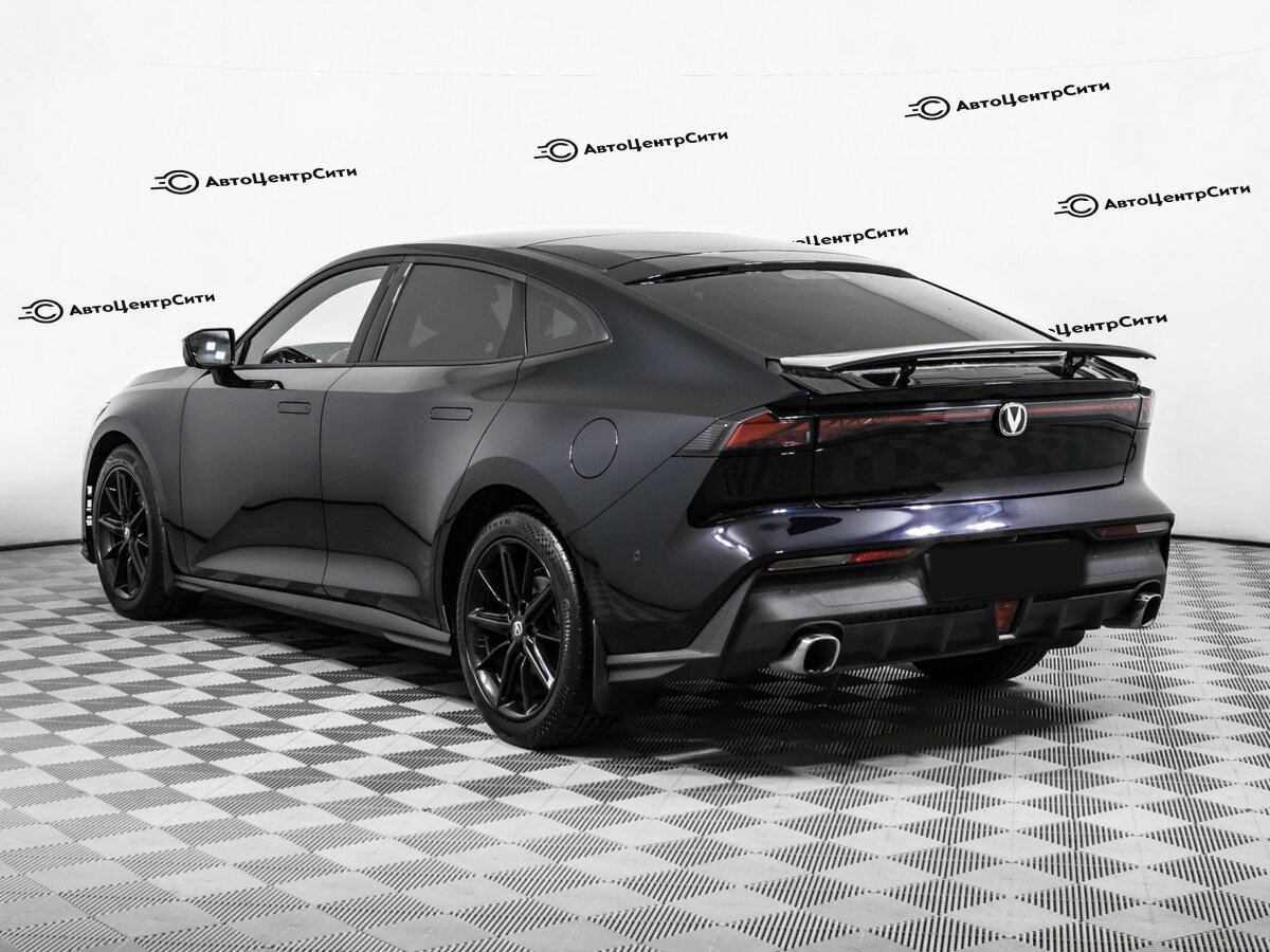 Changan UNI-V с пробегом — 2023 год. Фото: #6