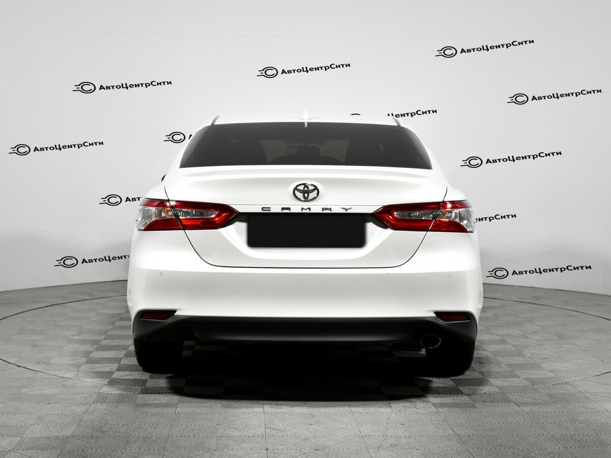 Toyota Camry с пробегом — 2020 год. Фото: #4