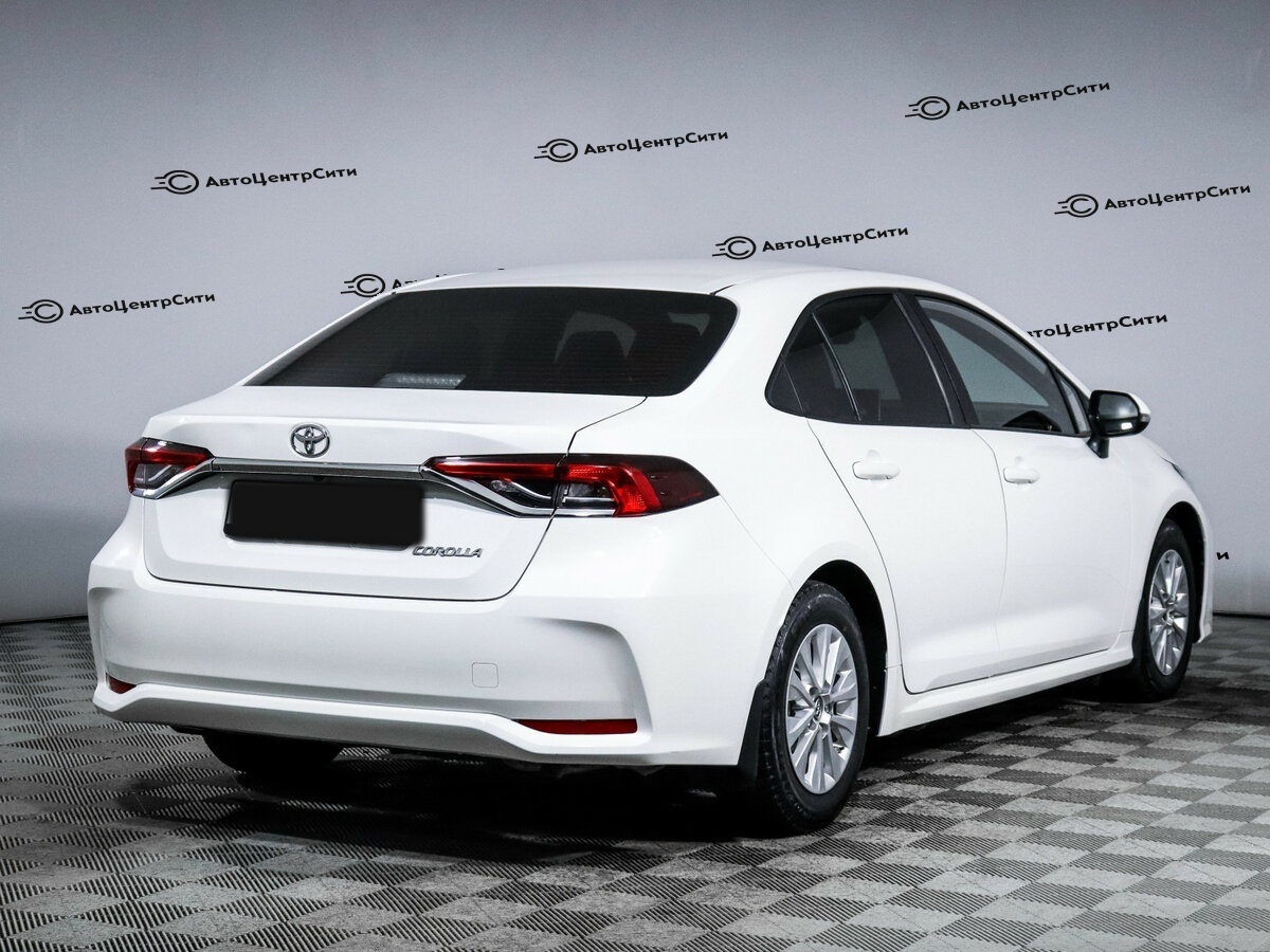 Toyota Corolla с пробегом — 2021 год. Фото: #3