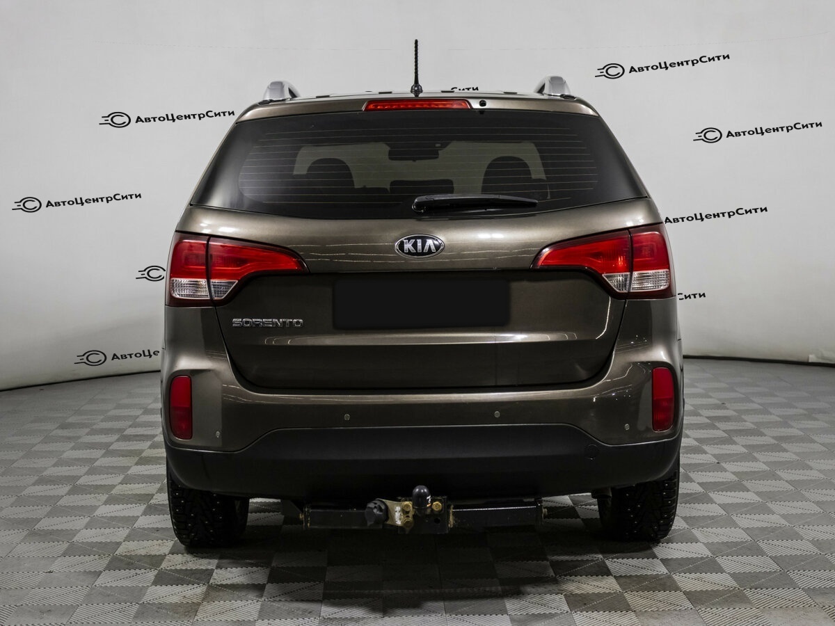 Kia Sorento с пробегом — 2015 год. Фото: #4