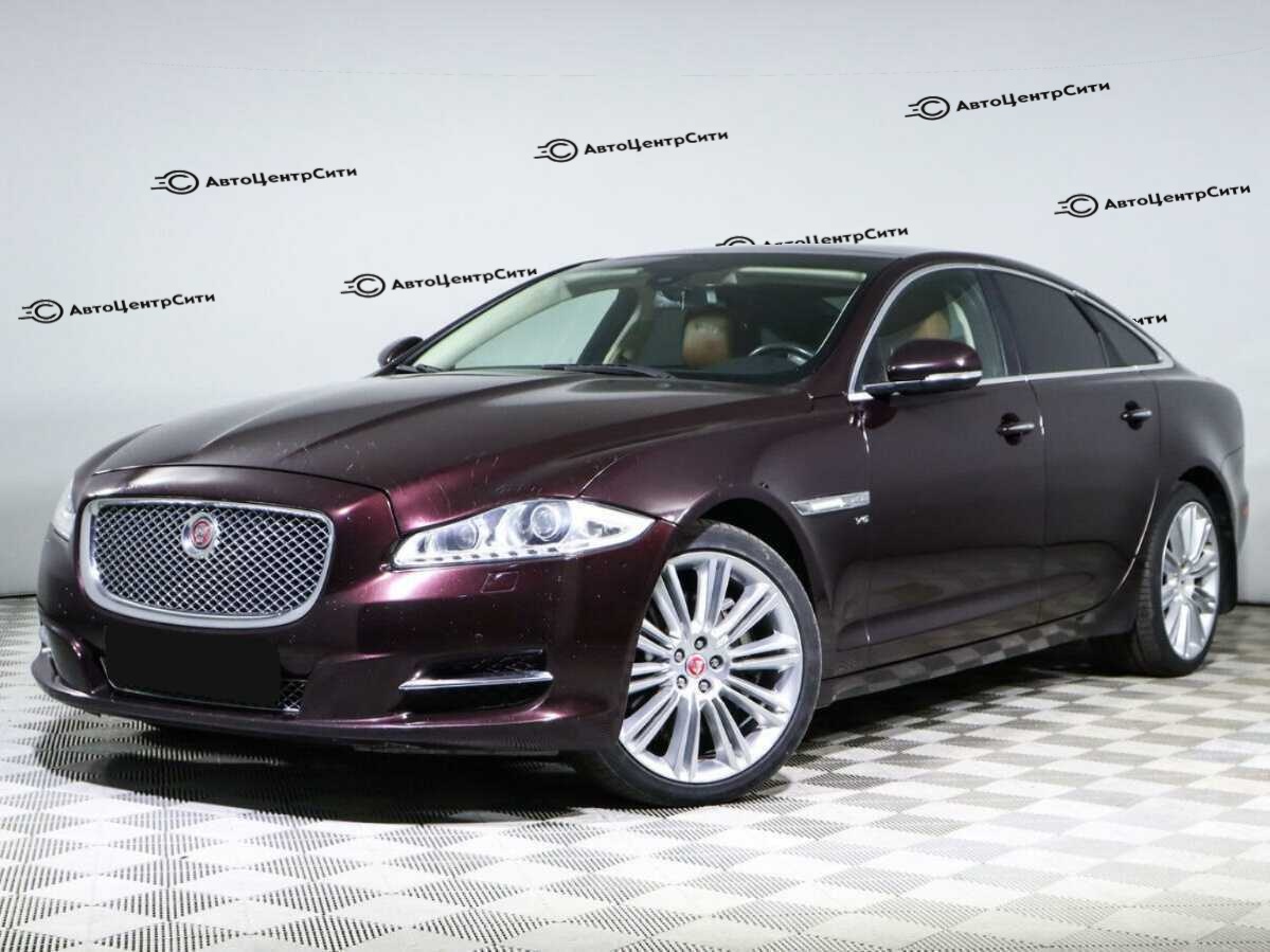 Jaguar XJ