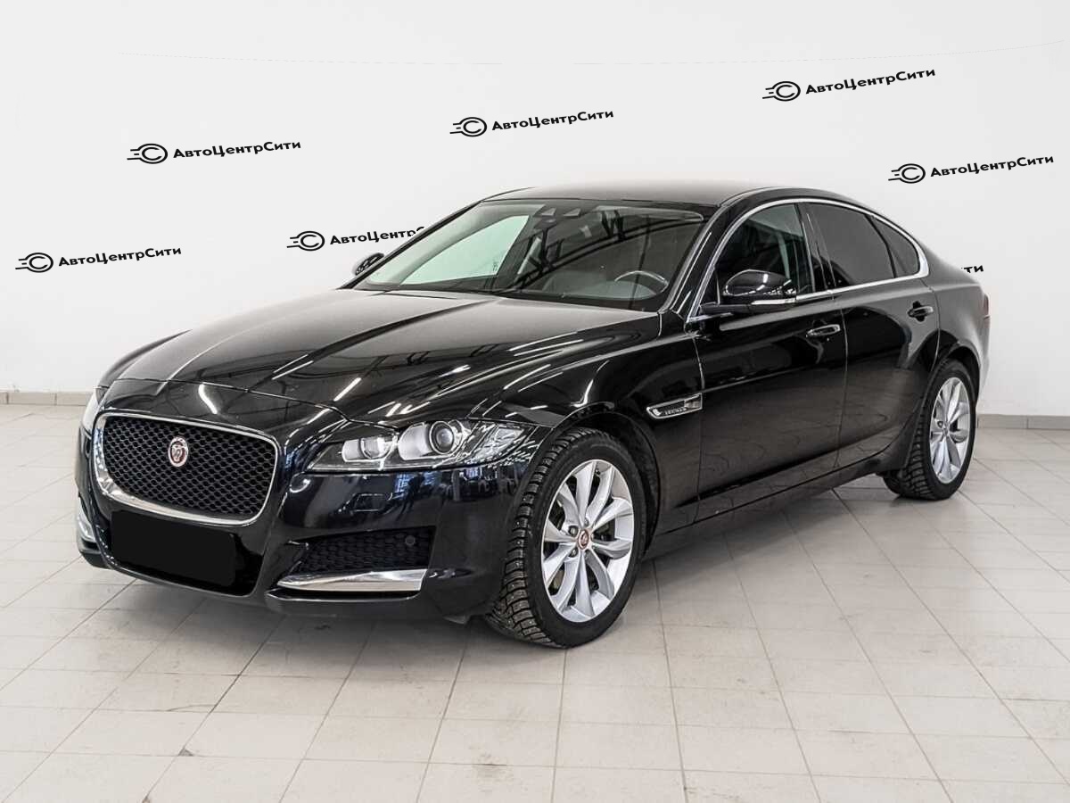 Jaguar XF