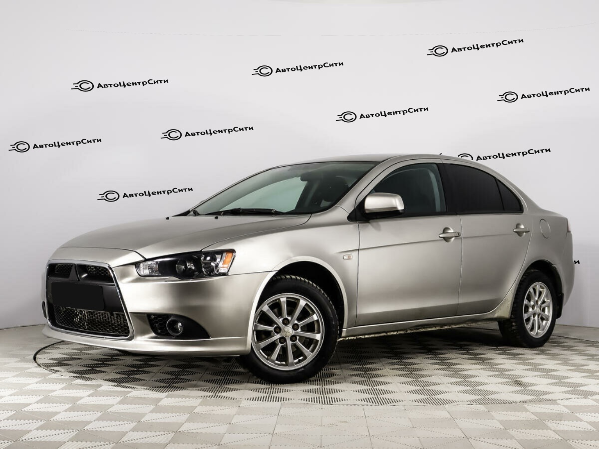 Mitsubishi Lancer