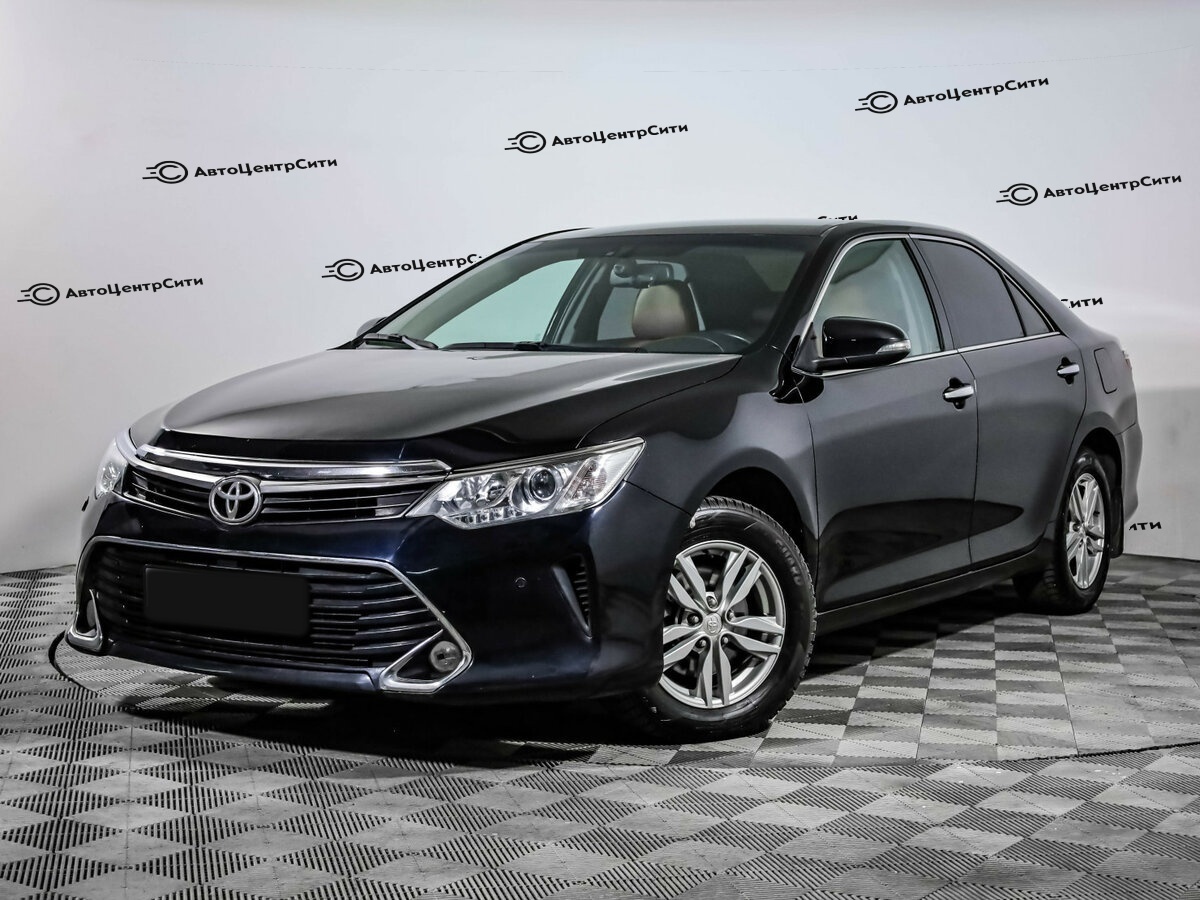 Toyota Camry с пробегом — 2017 год. Фото: #0
