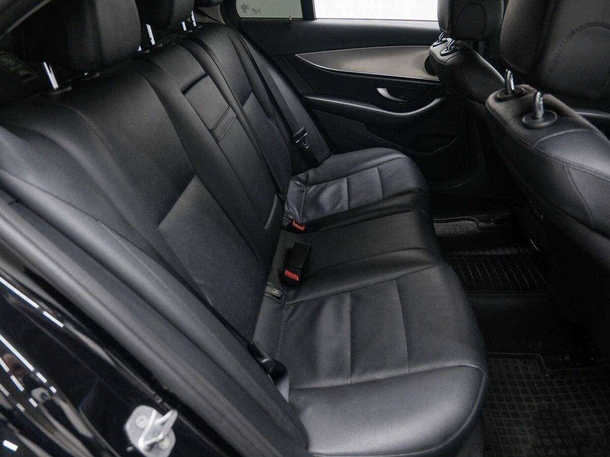 Mercedes-Benz E-Класс с пробегом — 2017 год. Фото: #8