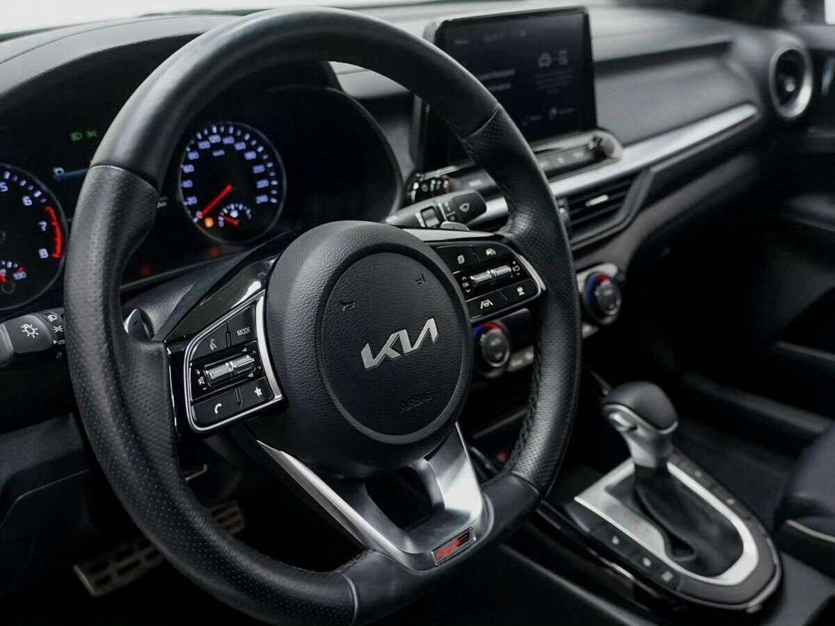 Kia Cerato с пробегом — 2022 год. Фото: #13