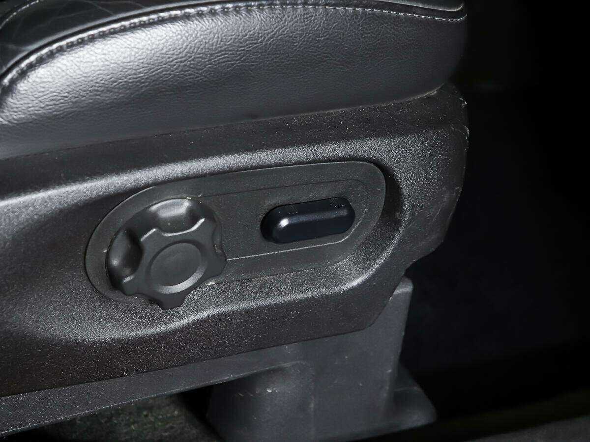 Ford Explorer с пробегом — 2014 год. Фото: #16