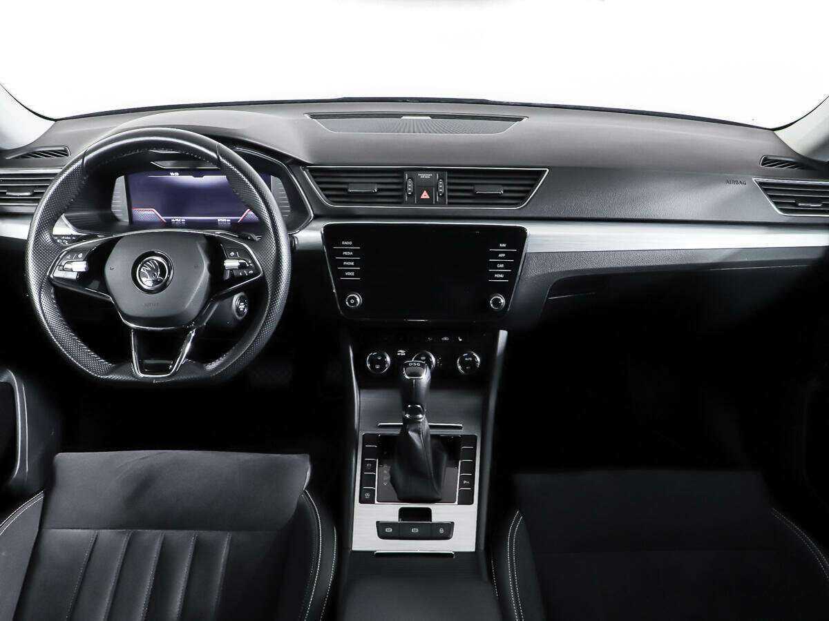 Skoda Superb с пробегом — 2020 год. Фото: #10