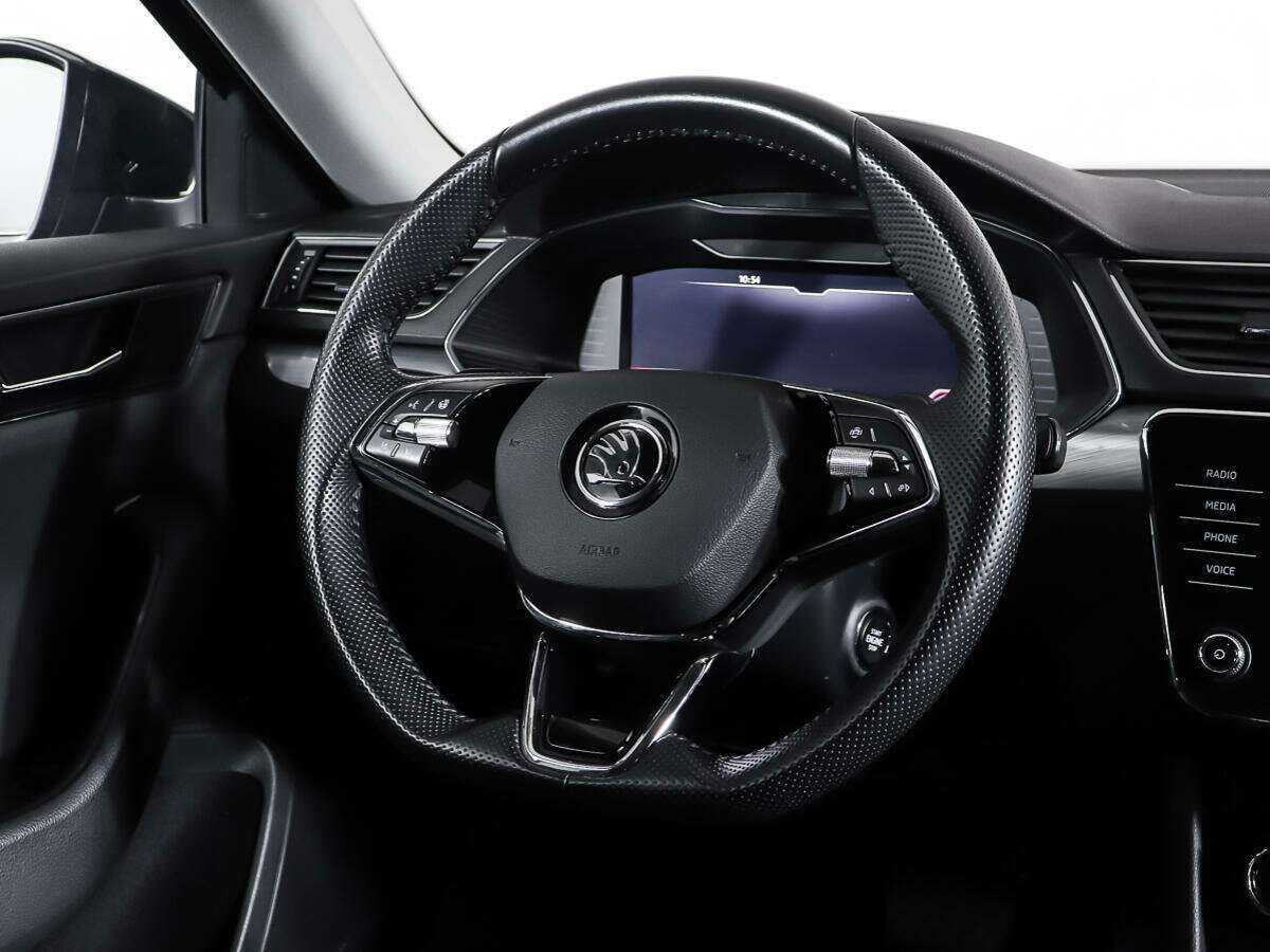 Skoda Superb с пробегом — 2020 год. Фото: #15