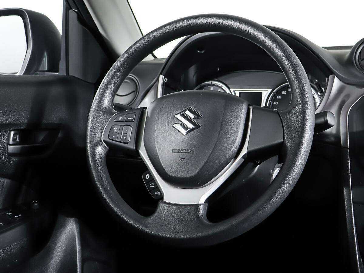 Suzuki Vitara с пробегом — 2021 год. Фото: #14