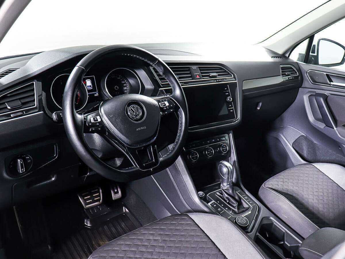 Volkswagen Tiguan с пробегом — 2018 год. Фото: #11