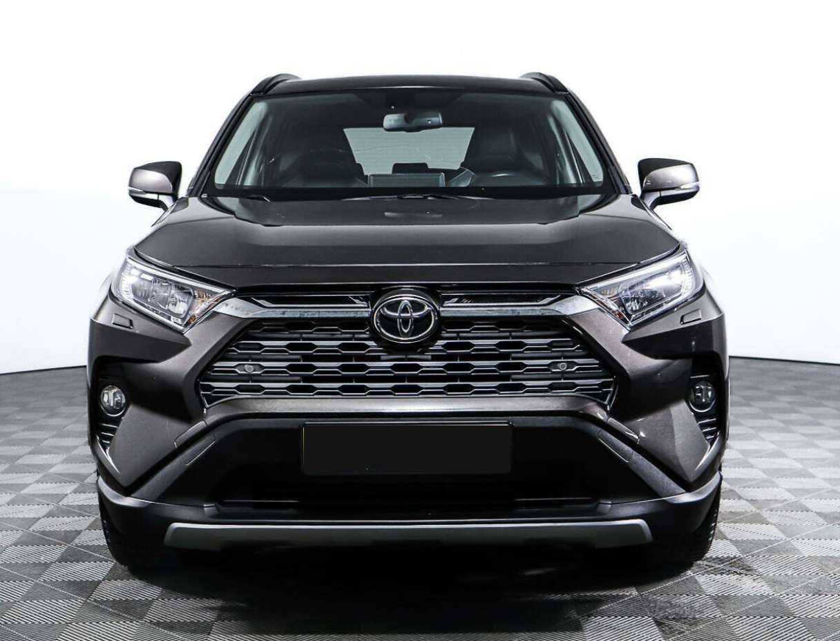 Toyota RAV4 с пробегом — 2019 год. Фото: #1