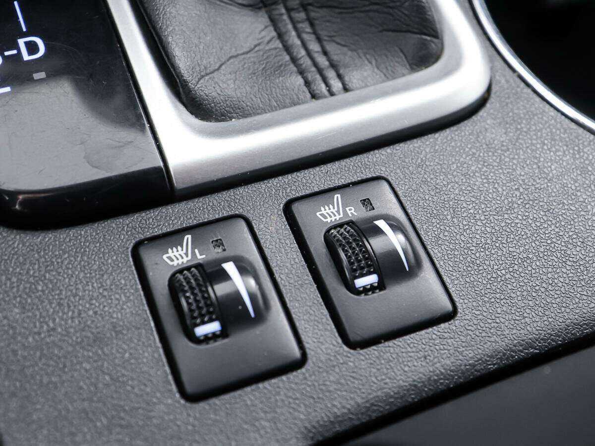 Toyota Highlander с пробегом — 2014 год. Фото: #17