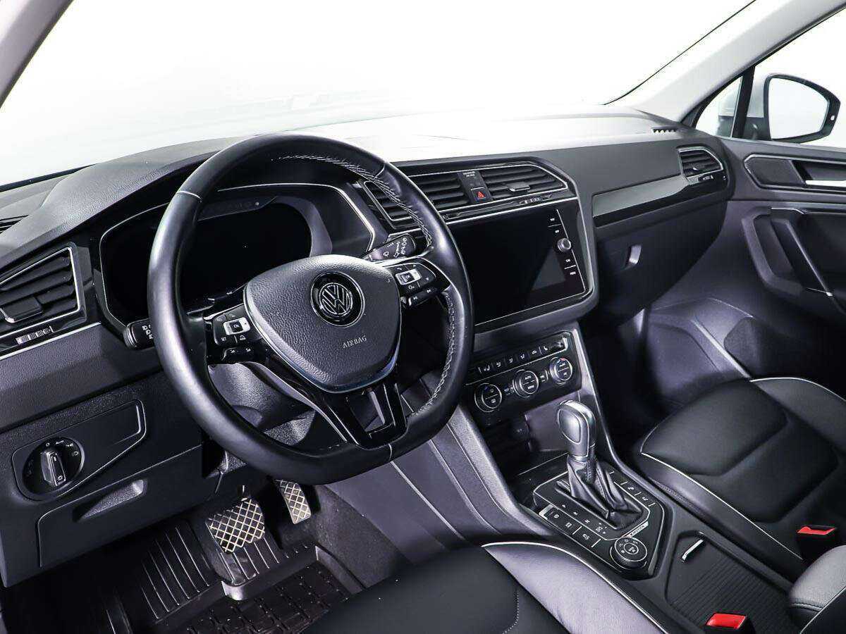 Volkswagen Tiguan с пробегом — 2017 год. Фото: #12