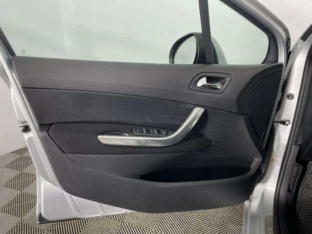 Peugeot 408 с пробегом — 2016 год. Фото: #7