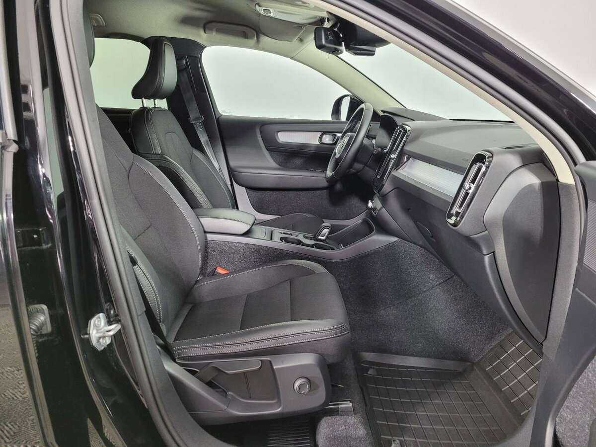 Volvo XC40 с пробегом — 2018 год. Фото: #13