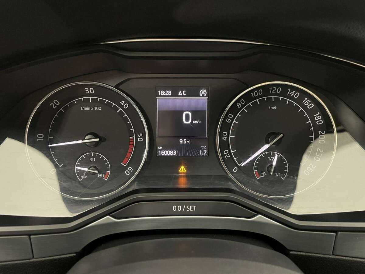 Skoda Superb с пробегом — 2016 год. Фото: #9