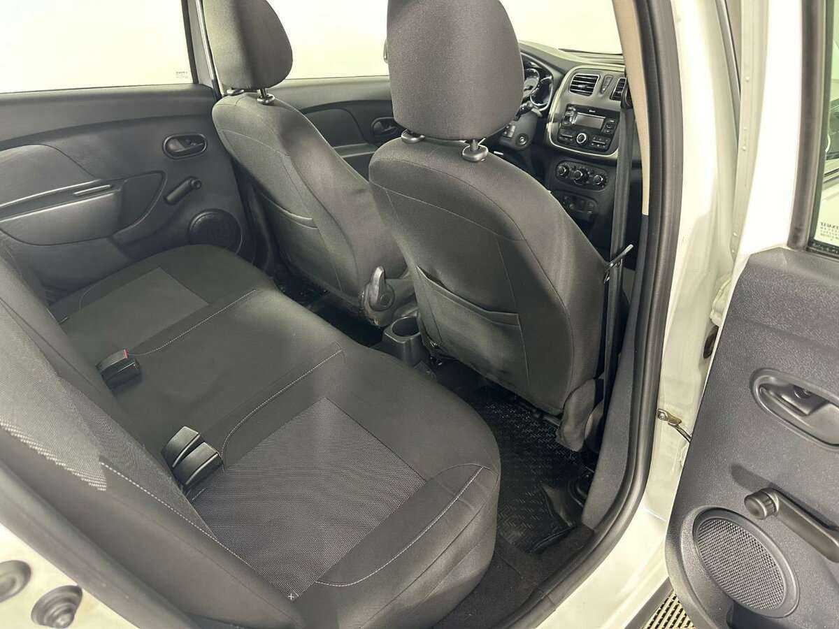 Renault Sandero с пробегом — 2019 год. Фото: #15